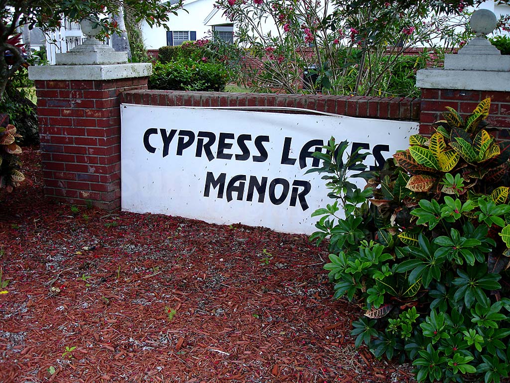 Cypress Lakes Manor Signage